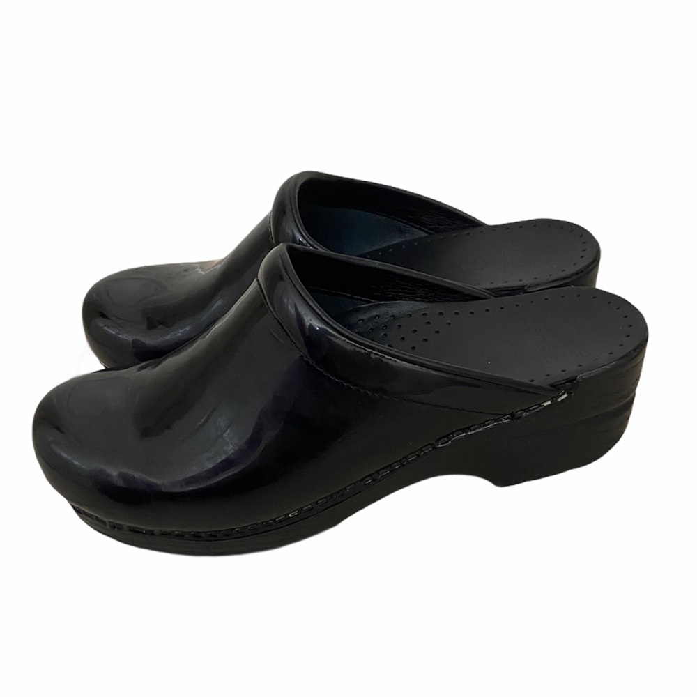 Dansko Black Patent Leather Slip On Clogs 39